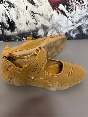 Casual Shoes in Tan